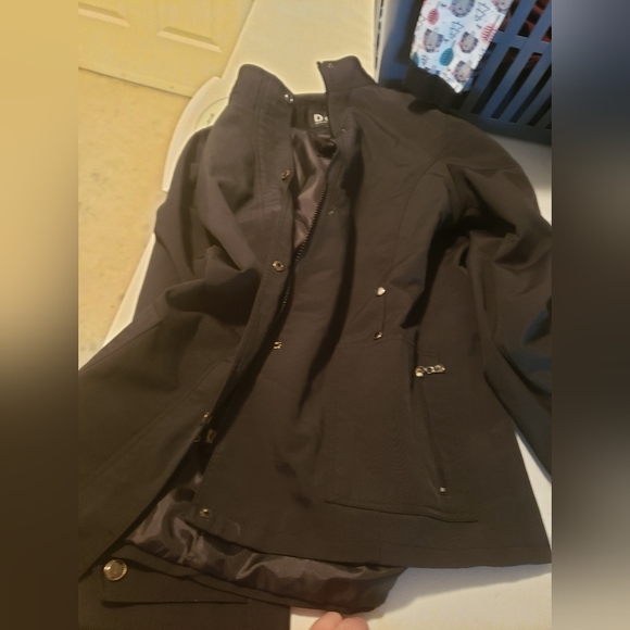 Black Dressy D&G coat - Picture 2 of 5